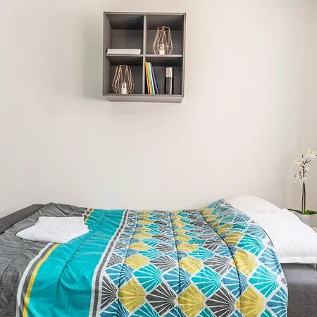 Ernest Calme Parking Gratuit شقة *